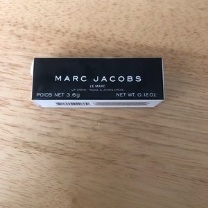 Lip creme